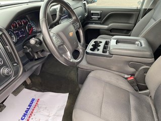 2017 Chevrolet Silverado 1500 in Bonaventure, Quebec - 4 - w320h240px