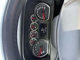 Chevrolet Silverado 1500  2021 à Bonaventure, Québec - 2 - w320h240px