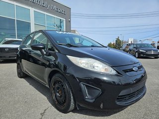Ford Fiesta SE A/C SIEGES CHAUFFANTS PRISE AUX LECTEUR CD 2013