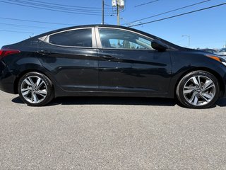 Hyundai Elantra GLS TOIT SIEGES CHAUFFANTS BLUETOOTH REGULATEUR 2015