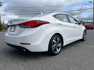 Hyundai Elantra GLS TOIT SIEGES CHAUFFANTS BLUETOOTH REGULATEUR 2015