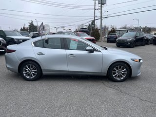 2020  Mazda3 GX SIEGES CHAUFFANTS CAMERA DE RECUL REGULATEUR