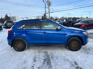 Mitsubishi RVR GT AWD TOIT PANO A/C SIEGES CHAUFFANTS REGULATEUR 2015