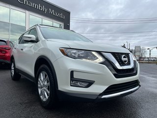 2017 Nissan Rogue SV AWD SIEGES CHAUFFANTS TOIT PANORAMIQUE OUVRANT