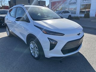 2023 Chevrolet Bolt EUV LT BRAND NEW WINTER TIRES I NEWS BRAKES I CARPLAY I MAGS I HEATED SEATS AND STEERING WHEEL I in Montréal, Quebec - 2 - w320h240px