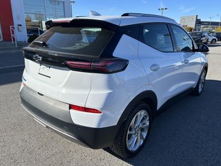 2023 Chevrolet Bolt EUV LT BRAND NEW WINTER TIRES I NEWS BRAKES I CARPLAY I MAGS I HEATED SEATS AND STEERING WHEEL I in Montréal, Quebec - 5 - w320h240px