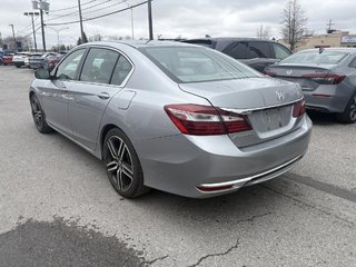 Honda Accord Sedan LX MANUAL TRANSMISSION!!!!! NO ACCIDENT!! BLUETOOTH I CAMERA  I HEATED SEATS 2017 à Montréal, Québec - 4 - w320h240px