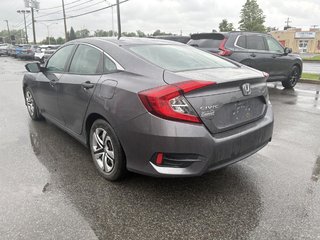 Honda Civic LX 57,000 KM I 10 YEARS//200,000 KIM WARRANTY I CARPLAY I HEATED SEATS I CAMERA I ACTIVE SECURITY 2018 à Montréal, Québec - 4 - w320h240px