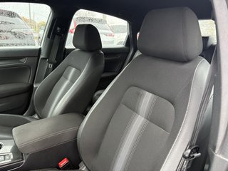 2025 Honda Civic Sport Hatchback I MAGS I CARPLAY I HEATED SEATS I STARTER I CAMERA I ACTIVE SECURITY in Montréal, Quebec - 6 - w320h240px