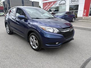 2017 Honda HR-V EX AWD I HEATED SEATS I MAGS I CAMERA I BLUETOOTH I SUNROOF in Montréal, Quebec - 2 - w320h240px