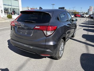 2022 Honda HR-V LX  MAGS I CARPLAY I HEATED SEATS I CAMERA I ACTIVE SECURITY in Montréal, Quebec - 5 - w320h240px