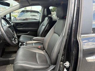 Honda Odyssey EX-L  LEATHERI CARPLAY I SUNROOF I  HEATED SEATS & STEERING WHEEL I CTIVE SECURITY I 7 SEATERS 2024 à Montréal, Québec - 6 - w320h240px