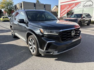 2023 Honda Pilot Touring AWD 8 SEATERS I LEATHER I HEATED AND COOLING SEATS I MAGS I PANORAMIC SUNROOF I CARPLAY in Montréal, Quebec - 2 - w320h240px