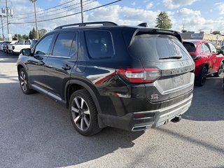 2023 Honda Pilot Touring AWD 8 SEATERS I LEATHER I HEATED AND COOLING SEATS I MAGS I PANORAMIC SUNROOF I CARPLAY in Montréal, Quebec - 4 - w320h240px