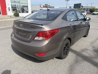 Hyundai Accent GL *Ltd Avail* 59,000 KM I CARPLAY I ANDROID AUTO I A/C I AUTOMATIC 2013 à Montréal, Québec - 5 - w320h240px