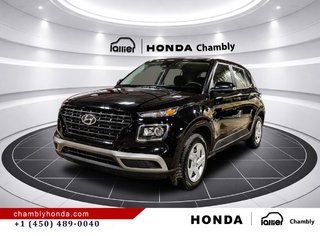 2025 Hyundai Venue Essential  19,000 KM I 8 TIRES I HEATED SEATS I CAMERA  I ACTIVE SECURITY in Montréal, Quebec - 3 - w320h240px
