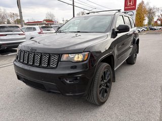 2021 Jeep Grand Cherokee Altitude 4x4 20 INCH MAGS I CARPLAY I HEATED SEATS I CAMERA I STARTER I HITCH in Montréal, Quebec - 4 - w320h240px