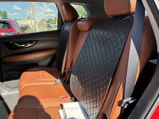 2018 Nissan Rogue AWD SL 113,000 KM! LEATHER I HEATED SEATS I PANORAMIC SUNROOF I MAGS I CARPLAY I STARTER in Montréal, Quebec - 6 - w320h240px
