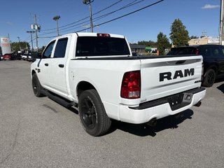 2023 Ram 1500 Classic Express 4x4 Crew Cab 5'7 Box in Montréal, Quebec - 4 - w320h240px
