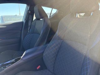 Toyota C-HR XLE Premium MAGS I HEATED SEATS AND STEERING WHEEL I BLUETOOTH I CAMERA I ACTIVE SECURITY 2021 à Montréal, Québec - 5 - w320h240px