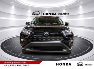 2020 Toyota RAV4 XLE AWD LEATHER I SUNROOF I MAGS I HEATED SEATS I CAMERA I ACTIVE SECURITY in Montréal, Quebec - 2 - w320h240px