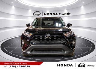 Toyota RAV4 XLE AWD I SUNROOF I MAGS I HEATED SEATS AND STEERING WHEEL I CARPLAY I ACTIVE SECURITY 2021 à Montréal, Québec - 2 - w320h240px
