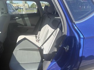 2024 Volkswagen Taos Comfortline SUNROOF I MAGS I CAMERA I CARPLAY I HEATED SEATS I ACTIVE SECURITY in Montréal, Quebec - 6 - w320h240px