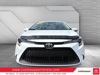 2020 Toyota Corolla LE in Châteauguay, Quebec - 2 - w320h240px