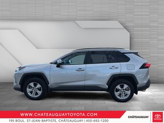 Toyota RAV4 Hybrid LE 2022 à Châteauguay, Québec - 5 - w320h240px