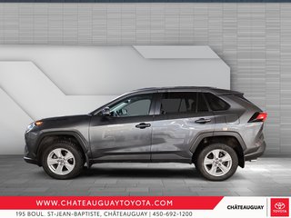 2021  RAV4 XLE AWD in Châteauguay, Quebec - 5 - w320h240px