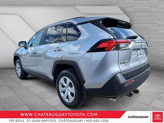 Toyota RAV4 LE AWD 2021 à Châteauguay, Québec - 4 - w320h240px