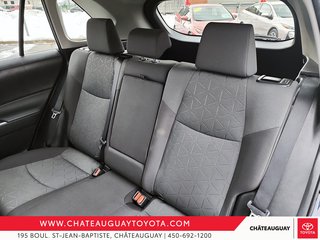 2022  RAV4 XLE AWD in Châteauguay, Quebec - 6 - w320h240px