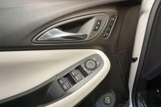 Buick Encore GX  2025 à Montréal, Québec - 12 - w320h240px
