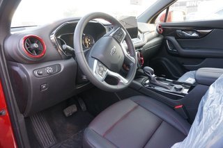 2024 Chevrolet Blazer in Montreal, Quebec - 2 - w320h240px