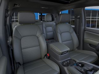 2025 Chevrolet Colorado in Montreal, Quebec - 6 - w320h240px