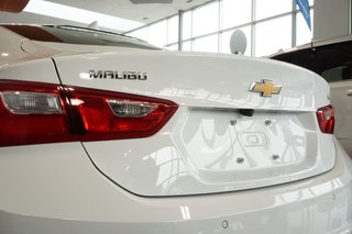 Chevrolet Malibu  2024 à Montréal, Québec - 24 - w320h240px