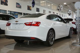 Chevrolet Malibu  2024 à Montréal, Québec - 27 - w320h240px