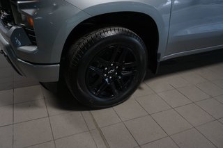 2024 Chevrolet Silverado 1500 in Montreal, Quebec - 3 - w320h240px