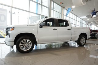 2024 Chevrolet Silverado 1500 in Montreal, Quebec - 30 - w320h240px