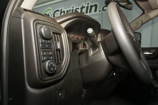 2024 Chevrolet SILVERADO 2500 HD in Montreal, Quebec - 15 - w320h240px