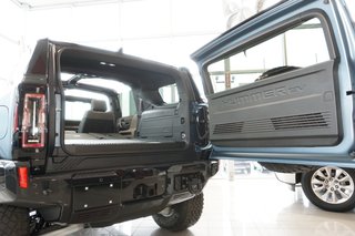 2024 GMC HUMMER EV SUV in Montreal, Quebec - 34 - w320h240px