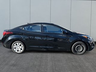 2016  Elantra GL | USB | HtdSeats | Bluetooth | Keyless | Cruise in Saint John, New Brunswick - 4 - w320h240px