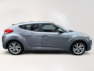 2016 Hyundai Veloster SE | Cam | USB | HtdSeats | Bluetooth | Keyless in Saint John, New Brunswick - 4 - w320h240px
