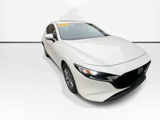 2022  Mazda3 Sport GS | Cam | USB | HtdSeats | Bluetooth | Keyless