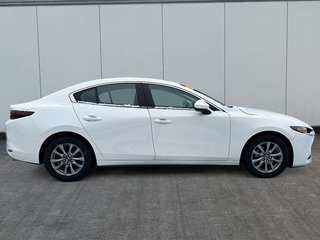 2021 Mazda 3 in Antigonish, Nova Scotia - 4 - w320h240px