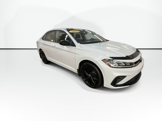 2025 Volkswagen Jetta Comfortline | Roof | Cam | USB | HtdSeats