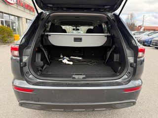 2024 Mitsubishi Outlander Plug-In Hybrid ES