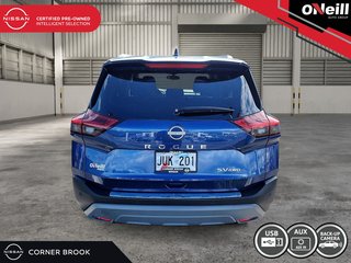 2023 Nissan Rogue SV Moonroof