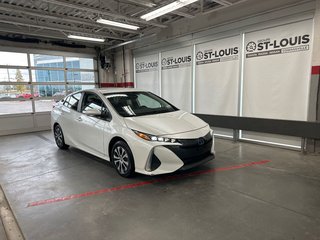Toyota PRIUS PRIME UPGRADE 2022 à Cowansville, Québec - 6 - w320h240px