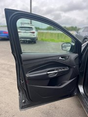 Ford Escape SE, JAMAIS ACCIDENTÉ, AWD, 8 PNEUS 2019 à Mirabel, Québec - 6 - w320h240px